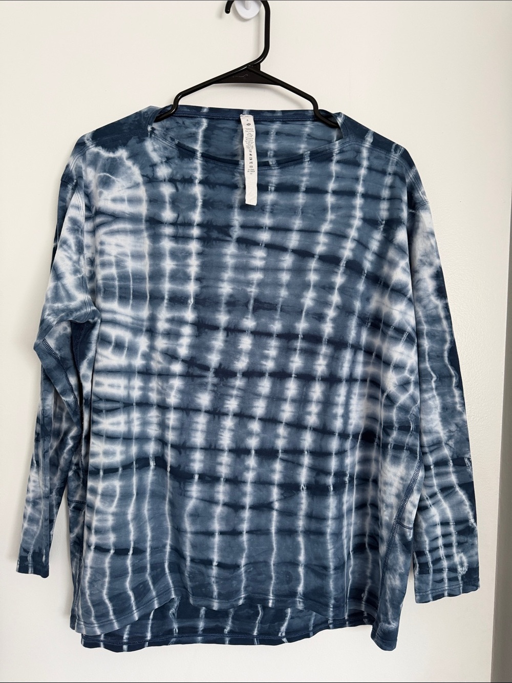 Lululemon Back In Action Long Sleeve Shirt - Shibori Square Ocean Air True Navy